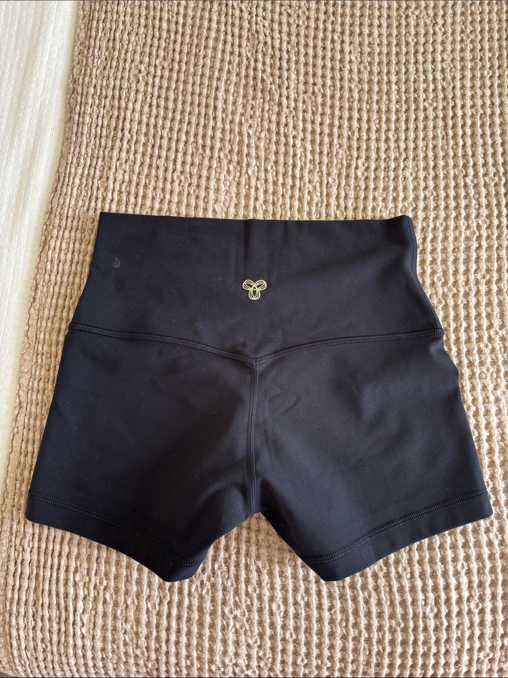 Aritzia BUTTER Cheeky Hi-Rise 3" Short